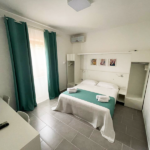 bed-breakfast-amendolara-camera-matrimoniale-vista-mare-roseto-capo-spulico-calabria-evergreen