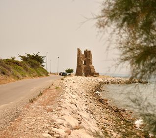 torre-spaccata-amendolara-calabria-dormire
